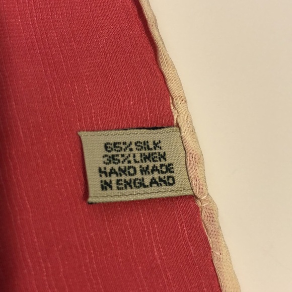 Paul Stuart Pocket Square - Coral / Cream - Picture 5 of 9